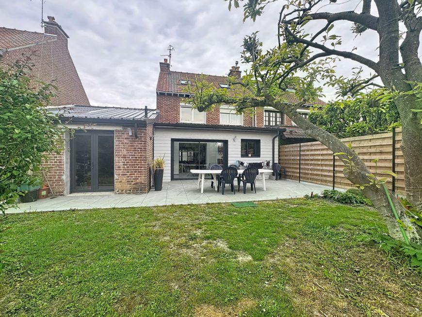 LEZENNES